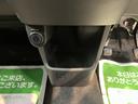 プッシュスタート　アイドリングストップ　横滑り防止装置　運転席シートヒーター　ベンチシート　オートライト　ＬＥＤヘッドライト　パノラマモニター　純正ナビ　ナビ連動ドライブレコーダー　ＥＴＣ車載器（愛媛県）の中古車