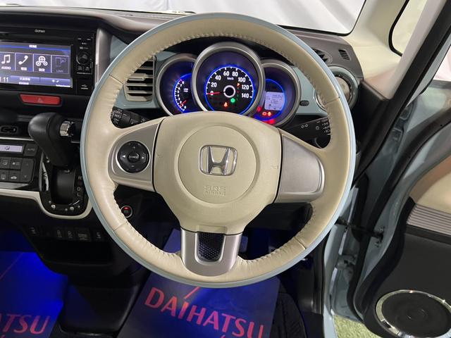 Ｎ−ＢＯＸスラッシュＧ・Ｌインテリアカラーパッケージディスプレイオーディオ　ＥＴＣ　バックカメラ　ステアリングスイッチ　シートヒーター　オートエアコン　認定中古車　ＣＶＴ　６６０（香川県）の中古車