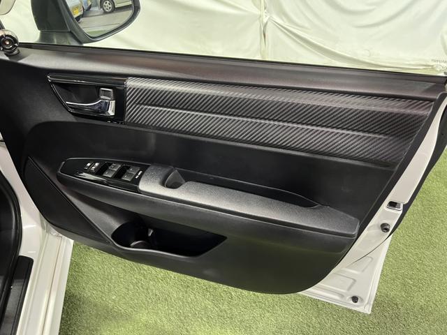 カローラフィールダー１．５Ｇ　エアロツアラー・ダブルバイビーナビ　バックカメラ　ドラレコ　ＥＴＣ　オートエアコン　ルーフキャリア　認定中古車　ＣＶＴ　１５００（香川県）の中古車