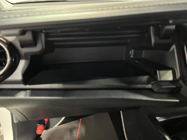 カローラフィールダー１．５Ｇ　エアロツアラー・ダブルバイビーナビ　バックカメラ　ドラレコ　ＥＴＣ　オートエアコン　ルーフキャリア　認定中古車　ＣＶＴ　１５００（香川県）の中古車