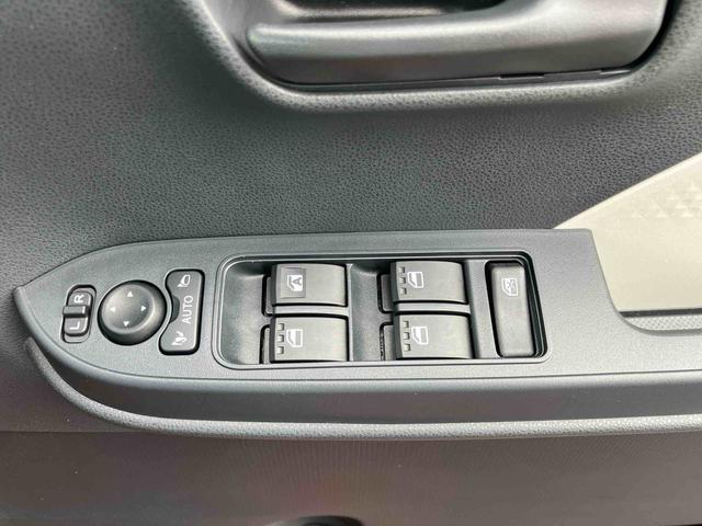 タントＬＬＥＤヘッドライト　左右スライドドア　助手席側センターピラーレス　オートライト　プッシュボタンスターター　オートエアコン　アイドリングストップ　コーナーセンサー　衝突被害軽減ブレーキ（千葉県）の中古車