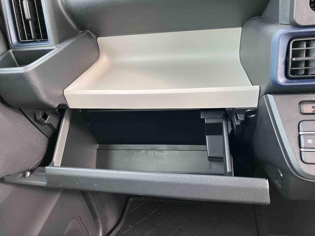 タントＬＬＥＤヘッドライト　左右スライドドア　助手席側センターピラーレス　オートライト　プッシュボタンスターター　オートエアコン　アイドリングストップ　コーナーセンサー　衝突被害軽減ブレーキ（千葉県）の中古車