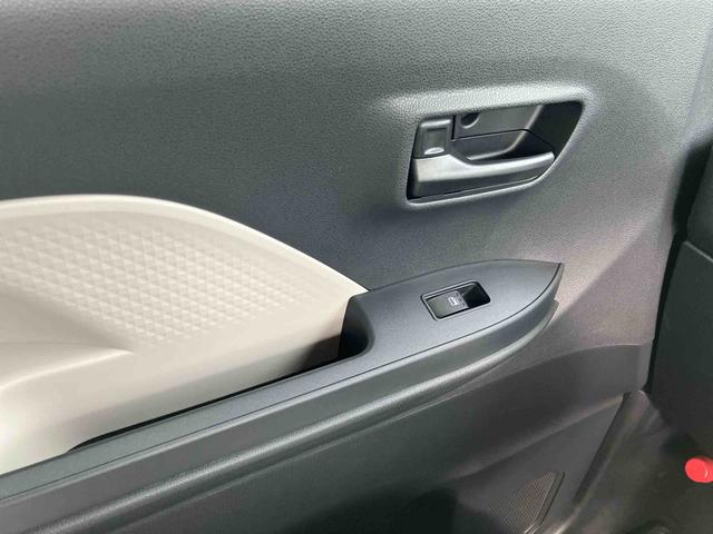 タントＬＬＥＤヘッドライト　左右スライドドア　助手席側センターピラーレス　オートライト　プッシュボタンスターター　オートエアコン　アイドリングストップ　コーナーセンサー　衝突被害軽減ブレーキ（千葉県）の中古車