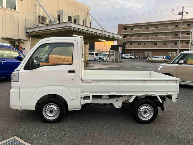 ハイゼットトラックスタンダード荷台三方開 スマートアシスト 横滑り防止装置 前後コーナーセンサー アイドリングストップ オートライト オートハイビーム スピーカー一体型AM/FMラジオ サイドレバー式駐車ブレーキ バッテリーカバー(千葉県)の中古車