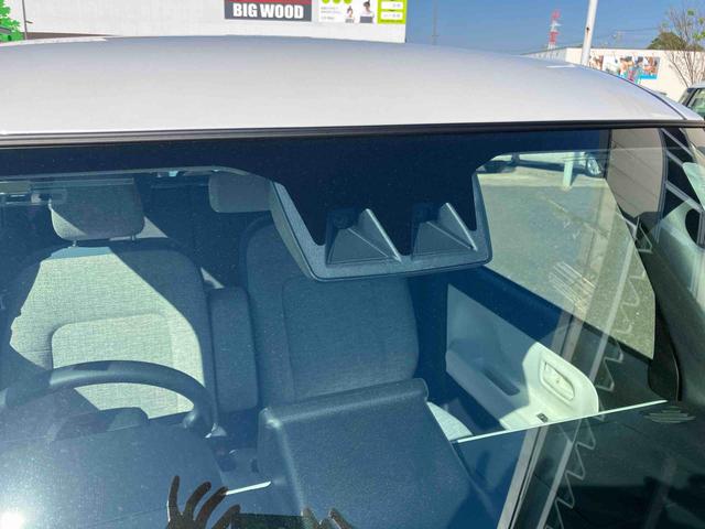 ムーヴキャンバスストライプスＸスマアシ／ハロゲンヘッドライト／オートハイビーム／１４インチホイール／両側自動スライドドア／コーナーセンサー／ベンチシート／サイドエアバック／カーテンシールド／キーフリーシステム／プライバシーガラス（千葉県）の中古車