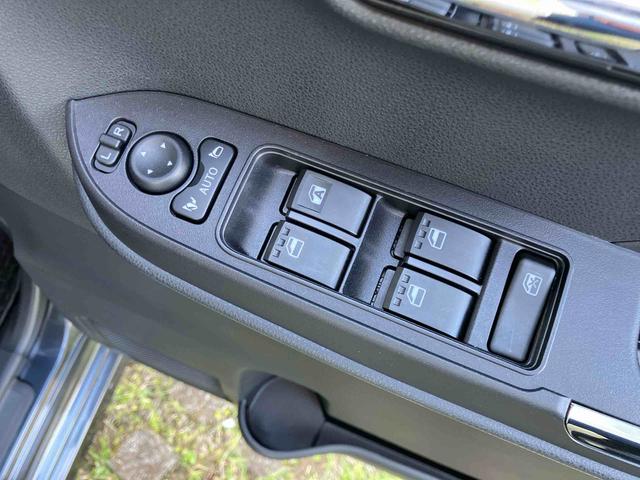 タントカスタムＲＳ９インチディスプレイモニター　ターボ　１５インチアルミ　バックカメラ　両側電動スライド　シートヒーター　電動駐車ブレーキ　ＬＥＤライト＆フォグ　デッキボード　コーナーセンサー　衝突被害軽減ブレーキ（千葉県）の中古車
