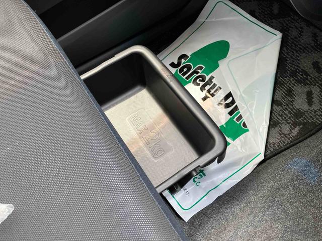ムーヴカスタム　Ｘナビ／ＤＩＳＣ　ＥＴＣ　ＨＩＤヘッドランプ　フォグランプ　ドアミラーターンランプ　スマートキー／プッシュボタンスタート　アルミホイール（千葉県）の中古車
