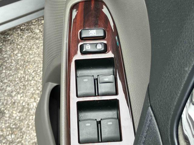 マークＸ２５０Ｇ　リラックスセレクションバックカメラ連動ワンセグナビゲーション　ＡＵＸ接続　ビルトインＥＴＣ　前席電動シート　チルト＆テレスコピックステアリング　プッシュエンジンスタート　　キーフリーシステム　オーバーヘッドコンソール（千葉県）の中古車