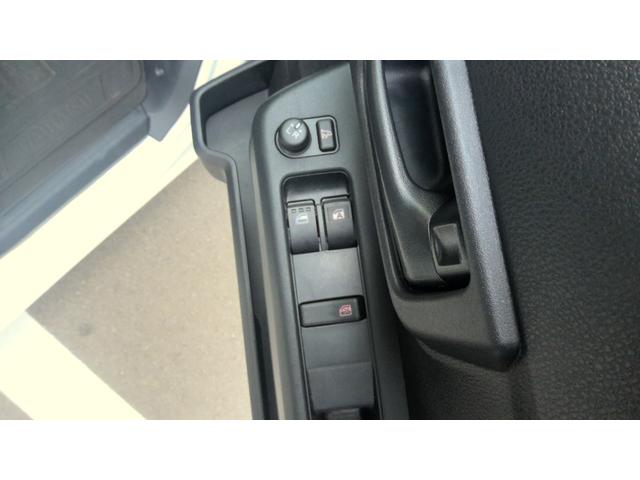 ハイゼットカーゴクルーズサポカーSワイド適合 エアコン ディスプレイオーディオ アプリケーションソケット USB接続端子 Pスタート コーナーセンサー 横滑り防止機能 誤発進抑制機能 電動格納ミラー パワーウインドウ(神奈川県)の中古車