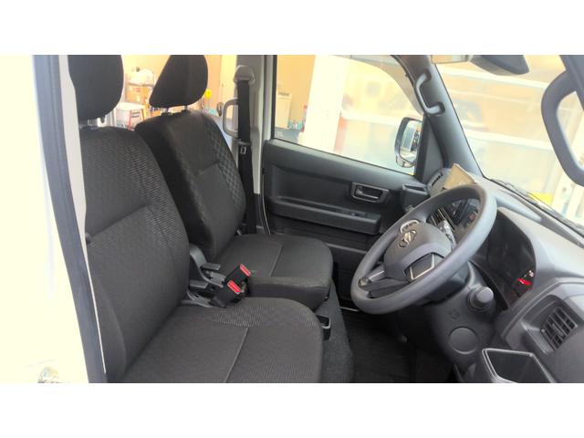 ハイゼットカーゴクルーズサポカーSワイド適合 エアコン ディスプレイオーディオ アプリケーションソケット USB接続端子 Pスタート コーナーセンサー 横滑り防止機能 誤発進抑制機能 電動格納ミラー パワーウインドウ(神奈川県)の中古車