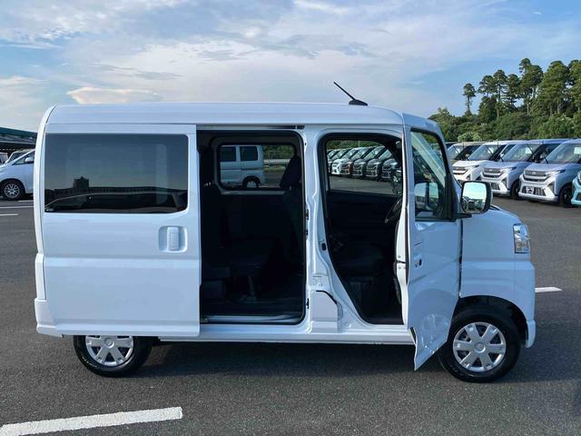 ハイゼットカーゴクルーズ左右分割可倒式リヤシート プッシュボタンスターター 電動格納式カラードドアミラー 衝突被害軽減ブレーキ コーナーセンサー オーバーヘッドシェルフ 荷室LEDルームランプ スライドドアイージークローザー(千葉県)の中古車