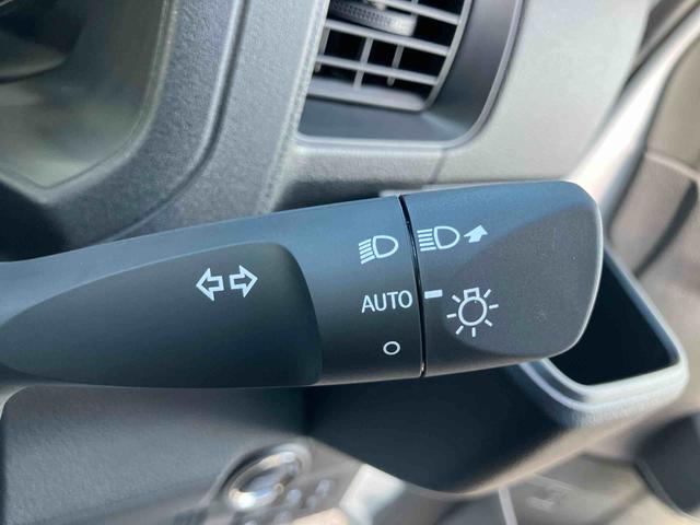 ハイゼットカーゴクルーズ左右分割可倒式リヤシート　プッシュボタンスターター　電動格納式カラードドアミラー　衝突被害軽減ブレーキ　コーナーセンサー　オーバーヘッドシェルフ　荷室ＬＥＤルームランプ　スライドドアイージークローザー（千葉県）の中古車