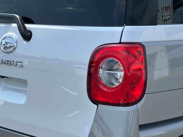 ムーヴキャンバスストライプスＧターボＬＥＤヘッドライト／両側電動スライドドア／コーナーセンサー／アイドリングストップ／衝突回避支援システム／横滑り防止装置／オートライト／オートエアコン／キーフリー／電動格納ミラー／電動パーキングブレーキ（千葉県）の中古車