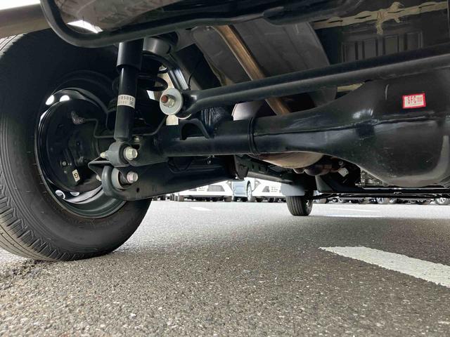 ハイゼットカーゴデラックスオートライト／衝突回避支援システム／オートハイビーム／横滑り防止装置／コーナーセンサー／スペアタイヤ／マニュアルエアコン／アイドリングストップ／キーレスエントリー／オーバーヘッドシェルフ（千葉県）の中古車