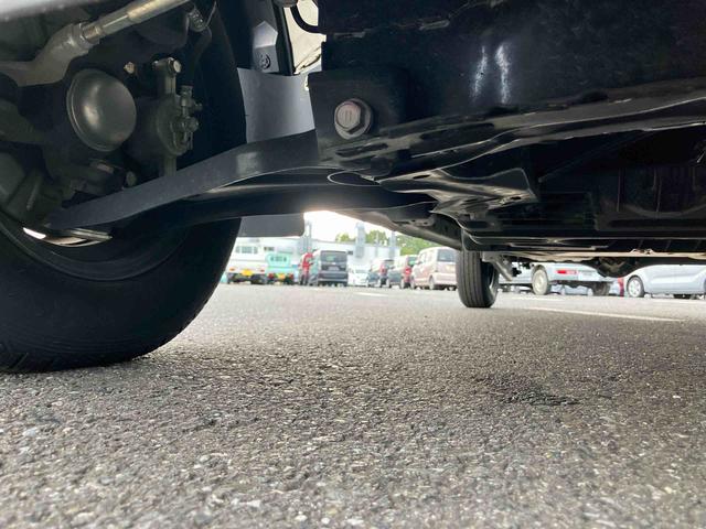 ハイゼットカーゴデラックスオートライト／衝突回避支援システム／オートハイビーム／横滑り防止装置／コーナーセンサー／スペアタイヤ／マニュアルエアコン／アイドリングストップ／キーレスエントリー／オーバーヘッドシェルフ（千葉県）の中古車