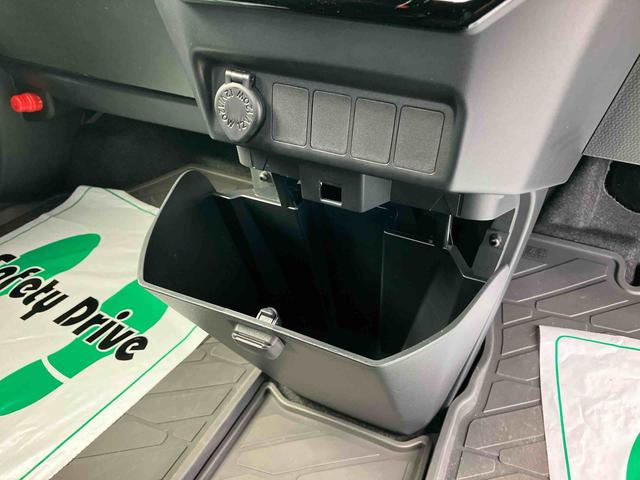 トールカスタムG9インチスマホ連携ディスプレイオーディオ/アダプティブクルーズコントロール/LEDヘッドライト/両側電動スライドドア/コーナーセンサー/アイドリングストップ/衝突回避支援システム/横滑り防止装置(千葉県)の中古車