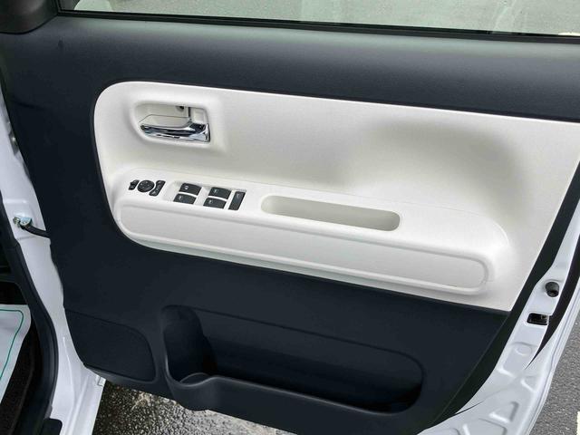 ムーヴキャンバスストライプスＧターボＬＥＤヘッドライト／両側電動スライドドア／アダプティブクルーズコントロール／コーナーセンサー／衝突回避支援システム／横滑り防止装置／オートライト／オートエアコン／電動格納ミラー／電動パーキングブレーキ（千葉県）の中古車