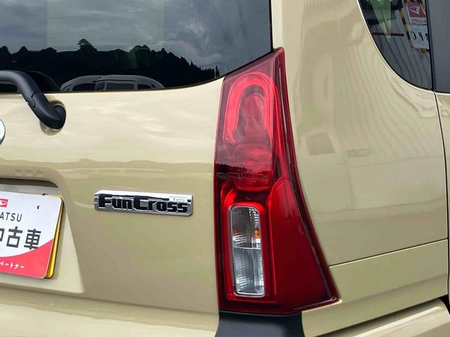タントファンクロスターボLEDヘッドライト/両側電動スライドドア/コーナーセンサー/アイドリングストップ/衝突回避支援システム/横滑り防止装置/オートエアコン/アルミホイール/キーフリーシステム/電動格納ミラー/オートライト(千葉県)の中古車