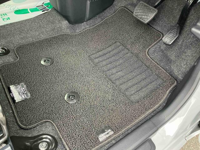 ムーヴキャンバスストライプスＧＬＥＤヘッドライト／両側電動スライドドア／コーナーセンサー／アイドリングストップ／衝突回避支援システム／横滑り防止装置／オートライト／オートエアコン／キーフリー／電動格納ミラー／電動パーキングブレーキ（千葉県）の中古車