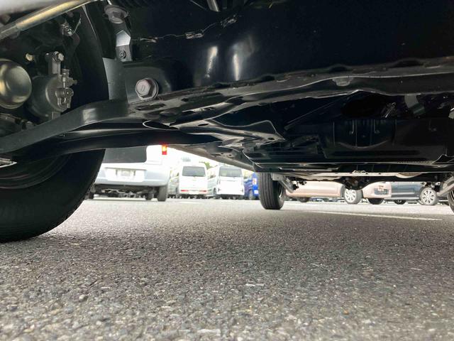 ハイゼットカーゴＤＸオートライト／衝突回避支援システム／オートハイビーム／横滑り防止装置／コーナーセンサー／スペアタイヤ／ＡＭ・ＦＭラジオ／マニュアルエアコン／アイドリングストップ／キーレス／オーバーヘッドシェルフ（千葉県）の中古車