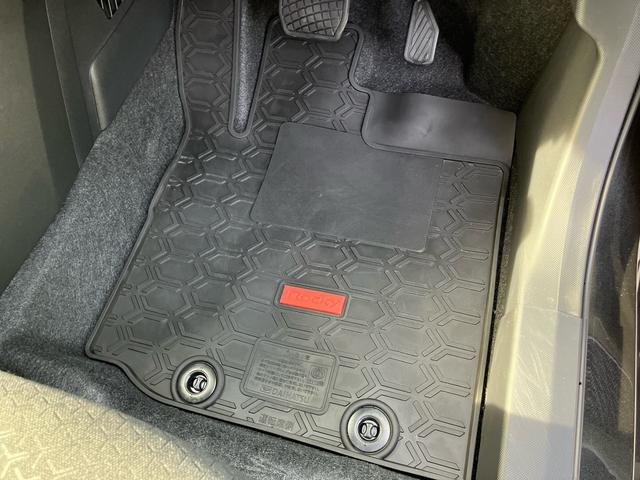 ロッキープレミアムG HEVアダプティブクルコン LEDヘッドライト&フォグランプ バックフォグランプ 17インチアルミホイール シートヒーター 電動駐車ブレーキ コーナーセンサー 衝突被害軽減ブレーキ(千葉県)の中古車