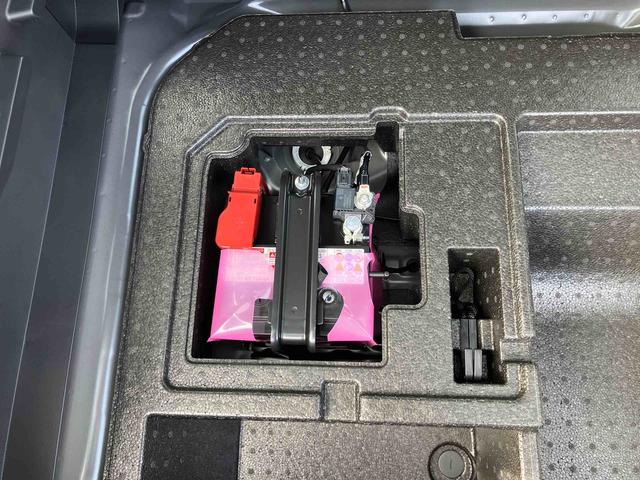 ロッキープレミアムG HEVアダプティブクルコン LEDヘッドライト&フォグランプ バックフォグランプ 17インチアルミホイール シートヒーター 電動駐車ブレーキ コーナーセンサー 衝突被害軽減ブレーキ(千葉県)の中古車