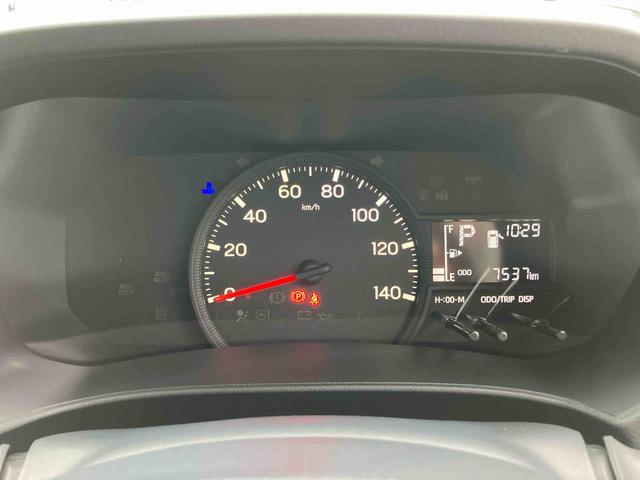 ハイゼットカーゴデラックスオートライト／衝突回避支援システム／オートハイビーム／横滑り防止装置／コーナーセンサー／スペアタイヤ／ＡＭ・ＦＭラジオ／マニュアルエアコン／アイドリングストップ／キーレス／オーバーヘッドシェルフ（千葉県）の中古車