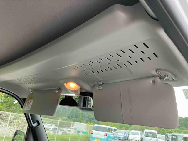 ハイゼットカーゴデラックスオートライト／衝突回避支援システム／オートハイビーム／横滑り防止装置／コーナーセンサー／スペアタイヤ／ＡＭ・ＦＭラジオ／マニュアルエアコン／アイドリングストップ／キーレス／オーバーヘッドシェルフ（千葉県）の中古車