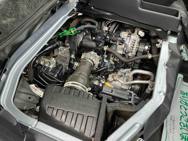 ハイゼットカーゴデラックスオートライト／衝突回避支援システム／オートハイビーム／横滑り防止装置／コーナーセンサー／スペアタイヤ／ＡＭ・ＦＭラジオ／マニュアルエアコン／アイドリングストップ／キーレス／オーバーヘッドシェルフ（千葉県）の中古車