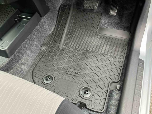 ミライースＸ　ＳＡIII電動格納ドアミラー　プライバシーガラス　リヤシートヘッドレスト　オートライト　キーレスエントリー　セキュリティアラーム　横滑り防止装置　コーナーセンサー　衝突被害軽減ブレーキ（千葉県）の中古車