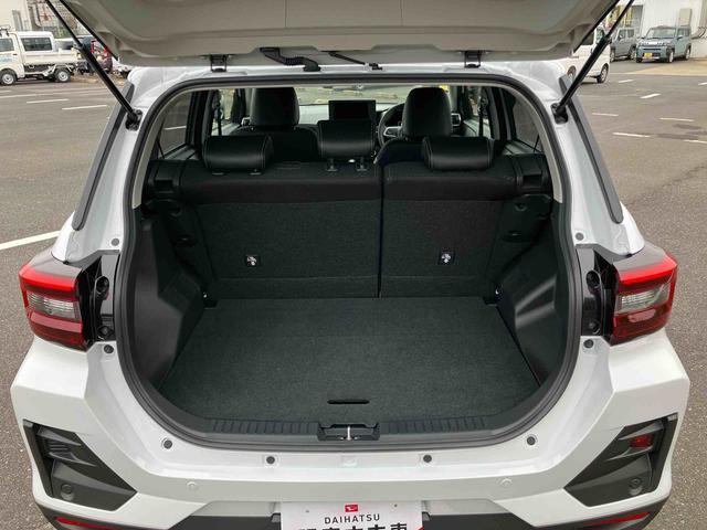 ロッキープレミアムＧ　ＨＥＶアダプティブクルコン　ＬＥＤヘッドライト＆フォグランプ　バックフォグランプ　１７インチアルミホイール　シートヒーター　電動駐車ブレーキ　コーナーセンサー　衝突被害軽減ブレーキ（千葉県）の中古車