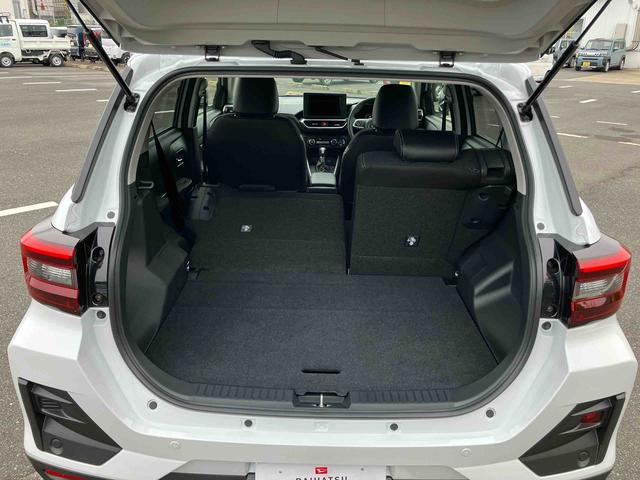 ロッキープレミアムＧ　ＨＥＶアダプティブクルコン　ＬＥＤヘッドライト＆フォグランプ　バックフォグランプ　１７インチアルミホイール　シートヒーター　電動駐車ブレーキ　コーナーセンサー　衝突被害軽減ブレーキ（千葉県）の中古車