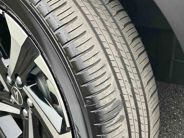 ロッキープレミアムＧ　ＨＥＶアダプティブクルコン　ＬＥＤヘッドライト＆フォグランプ　バックフォグランプ　１７インチアルミホイール　シートヒーター　電動駐車ブレーキ　コーナーセンサー　衝突被害軽減ブレーキ（千葉県）の中古車