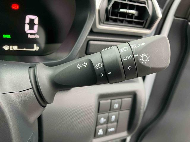 ロッキープレミアムＧ　ＨＥＶアダプティブクルコン　ＬＥＤヘッドライト＆フォグランプ　バックフォグランプ　１７インチアルミホイール　シートヒーター　電動駐車ブレーキ　コーナーセンサー　衝突被害軽減ブレーキ（千葉県）の中古車