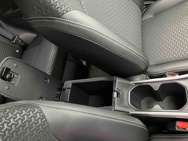 ロッキープレミアムＧ　ＨＥＶアダプティブクルコン　ＬＥＤヘッドライト＆フォグランプ　バックフォグランプ　１７インチアルミホイール　シートヒーター　電動駐車ブレーキ　コーナーセンサー　衝突被害軽減ブレーキ（千葉県）の中古車