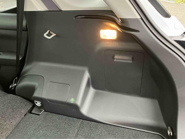 ロッキープレミアムＧ　ＨＥＶアダプティブクルコン　ＬＥＤヘッドライト＆フォグランプ　バックフォグランプ　１７インチアルミホイール　シートヒーター　電動駐車ブレーキ　コーナーセンサー　衝突被害軽減ブレーキ（千葉県）の中古車