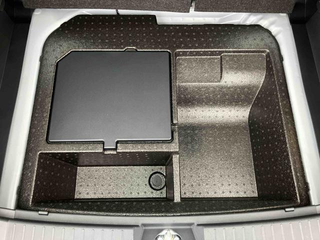 ロッキープレミアムＧ　ＨＥＶアダプティブクルコン　ＬＥＤヘッドライト＆フォグランプ　バックフォグランプ　１７インチアルミホイール　シートヒーター　電動駐車ブレーキ　コーナーセンサー　衝突被害軽減ブレーキ（千葉県）の中古車