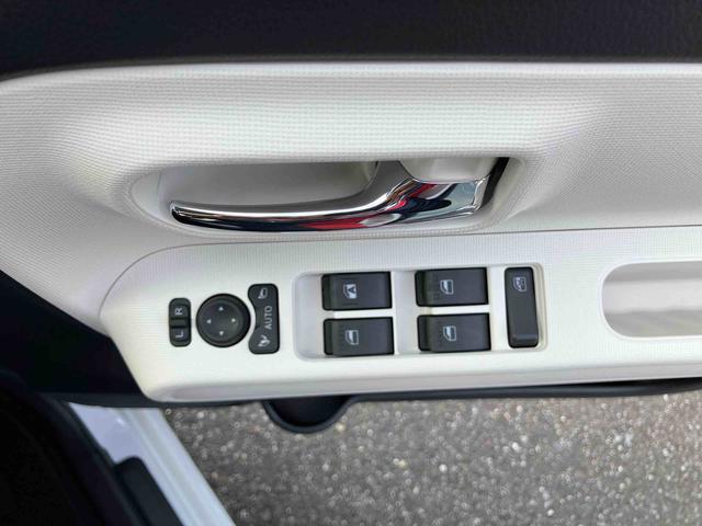 ムーヴキャンバスストライプスＧターボ両側電動スライドドア　ＬＥＤヘッドライト＆フォグランプ　シートヒーター　保温カップホルダー　電動駐車ブレーキ　バックカメラ　ステアリングスイッチ　自動追従クルコン　衝突被害軽減ブレーキ（千葉県）の中古車