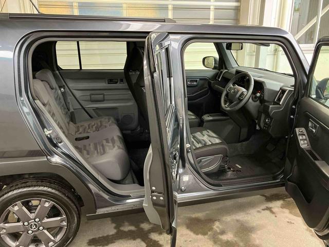 タフトＧ　ダーククロムベンチャー前後ダークガーニッシュ　ガラスルーフ　ルーフレール　１５インチアルミ　ＬＥＤヘッドライト＆フォグランプ　バックカメラ　シートヒーター　電動駐車ブレーキ　コーナーセンサー　衝突被害軽減ブレーキ（千葉県）の中古車