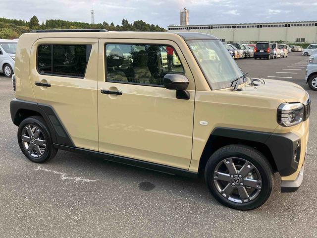 タフトＧ　ダーククロムベンチャー前後ダークガーニッシュ　ガラスルーフ　ルーフレール　１５インチアルミ　ＬＥＤヘッドライト＆フォグランプ　バックカメラ　シートヒーター　電動駐車ブレーキ　コーナーセンサー　衝突被害軽減ブレーキ（千葉県）の中古車