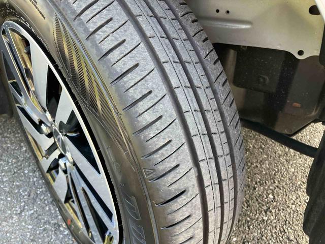 トールカスタムＧＬＥＤヘッドライト＆フォグランプ　アダプティブクルコン　１４インチアルミホイール　両側電動スライドドア　電動パーキングブレーキ　プッシュボタンスターター　コーナーセンサー　衝突被害軽減ブレーキ（千葉県）の中古車