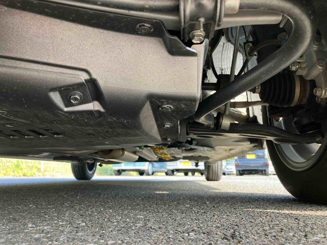 トールカスタムＧＬＥＤヘッドライト＆フォグランプ　アダプティブクルコン　１４インチアルミホイール　両側電動スライドドア　電動パーキングブレーキ　プッシュボタンスターター　コーナーセンサー　衝突被害軽減ブレーキ（千葉県）の中古車