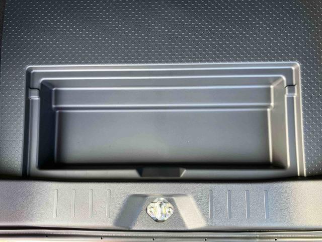 トールカスタムＧＬＥＤヘッドライト＆フォグランプ　アダプティブクルコン　１４インチアルミホイール　両側電動スライドドア　電動パーキングブレーキ　プッシュボタンスターター　コーナーセンサー　衝突被害軽減ブレーキ（千葉県）の中古車