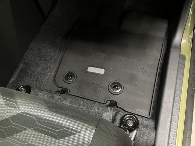 タフトＧ　ダーククロムベンチャー前後ダークガーニッシュ　ガラスルーフ　ルーフレール　１５インチアルミ　ＬＥＤヘッドライト＆フォグランプ　バックカメラ　シートヒーター　電動駐車ブレーキ　コーナーセンサー　衝突被害軽減ブレーキ（千葉県）の中古車