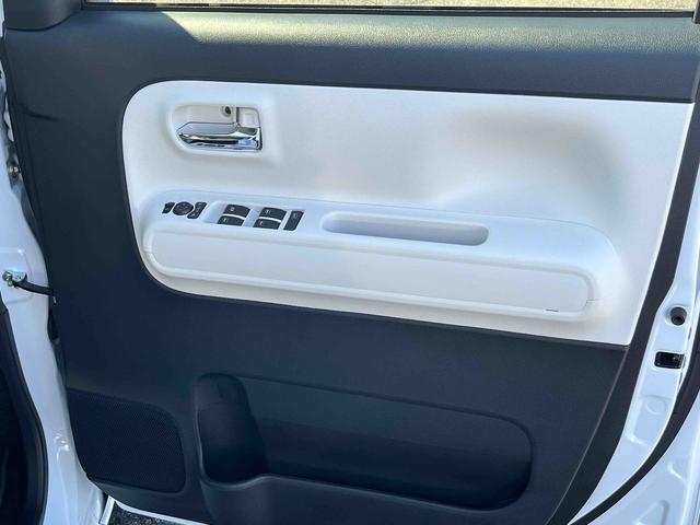 ムーヴキャンバスストライプスＧターボＬＥＤヘッドライト／両側電動スライドドア／アダプティブクルーズコントロール／コーナーセンサー／衝突回避支援システム／横滑り防止装置／オートライト／オートエアコン／電動格納ミラー／電動パーキングブレーキ（千葉県）の中古車