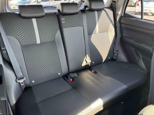 ロッキープレミアムＧ　ＨＥＶ衝突回避支援システム／横滑り防止装置／コーナーセンサー／オートエアコン／プッシュボタンエンジンスターター／アダプティブドライビングビーム／ＬＥＤヘッドライト／電動格納ドアミラー／オートライト（千葉県）の中古車