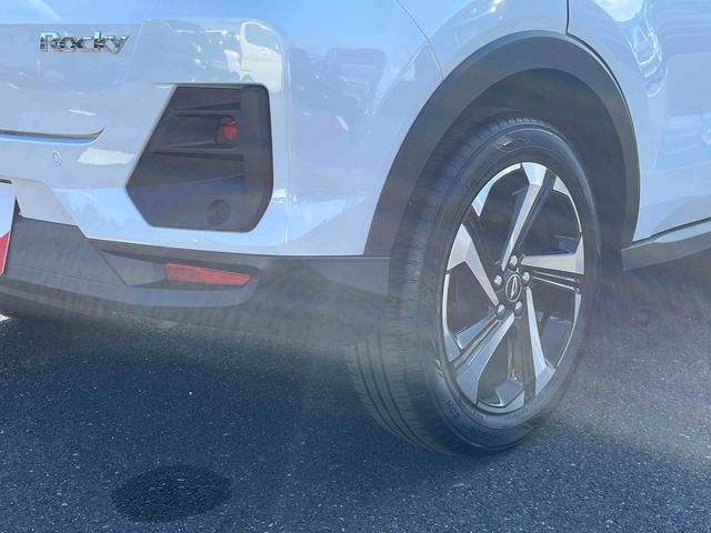 ロッキープレミアムＧ　ＨＥＶ衝突回避支援システム／横滑り防止装置／コーナーセンサー／オートエアコン／プッシュボタンエンジンスターター／アダプティブドライビングビーム／ＬＥＤヘッドライト／電動格納ドアミラー／オートライト（千葉県）の中古車