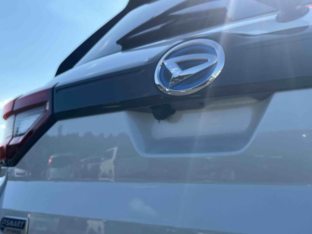 ロッキープレミアムＧ　ＨＥＶ衝突回避支援システム／横滑り防止装置／コーナーセンサー／オートエアコン／プッシュボタンエンジンスターター／アダプティブドライビングビーム／ＬＥＤヘッドライト／電動格納ドアミラー／オートライト（千葉県）の中古車