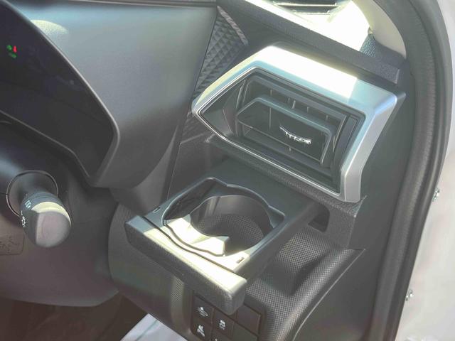 ロッキープレミアムＧ　ＨＥＶ衝突回避支援システム／横滑り防止装置／コーナーセンサー／オートエアコン／プッシュボタンエンジンスターター／アダプティブドライビングビーム／ＬＥＤヘッドライト／電動格納ドアミラー／オートライト（千葉県）の中古車