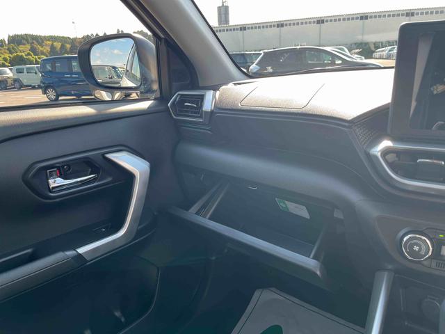 ロッキープレミアムＧ　ＨＥＶ衝突回避支援システム／横滑り防止装置／コーナーセンサー／オートエアコン／プッシュボタンエンジンスターター／アダプティブドライビングビーム／ＬＥＤヘッドライト／電動格納ドアミラー／オートライト（千葉県）の中古車